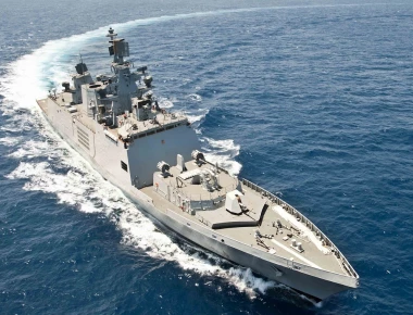 Η «περίεργη» αμφίεση του Ναυτικού της Ινδίας (φώτο)